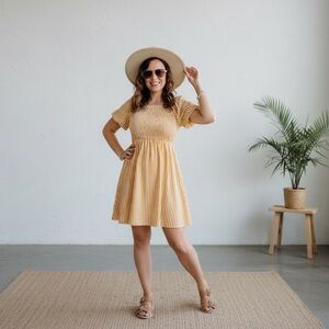 LuLaRoe Alina • Babydoll Nap Dress • Smocked Bodice • Bubble Sleeves